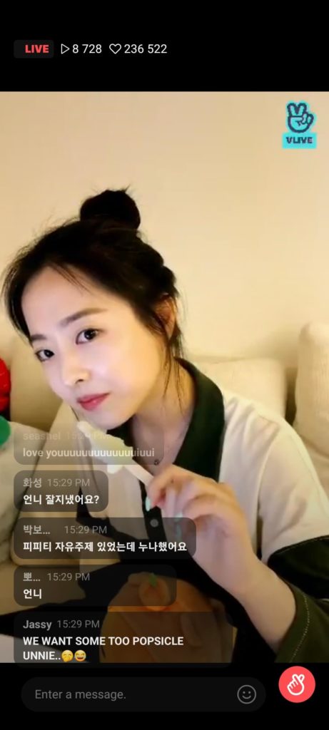 Park Bo-young - Vlive 2022