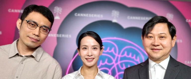 Tarot : Interview de CHO Yeo-jeong, KYUNG Min-sun et DJ LEE à Canneseries