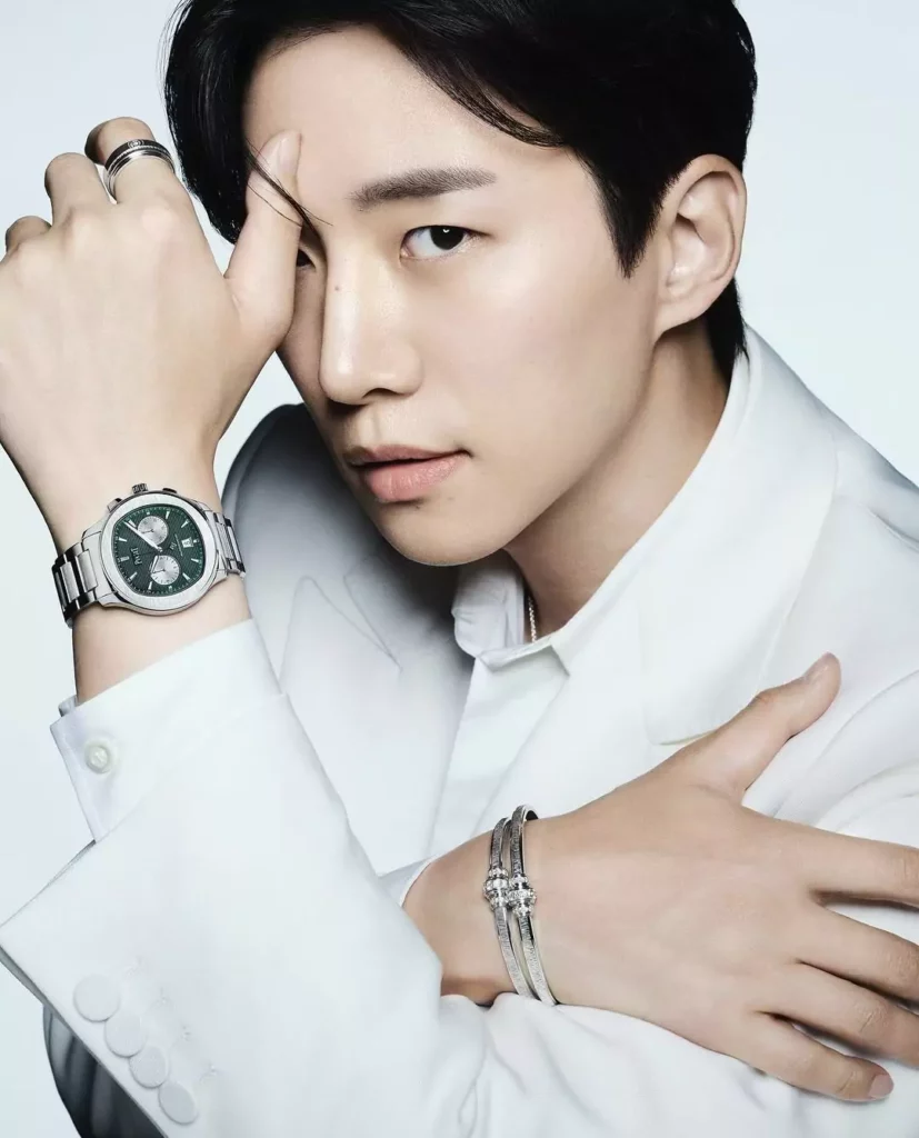 Lee Jun-ho Piaget